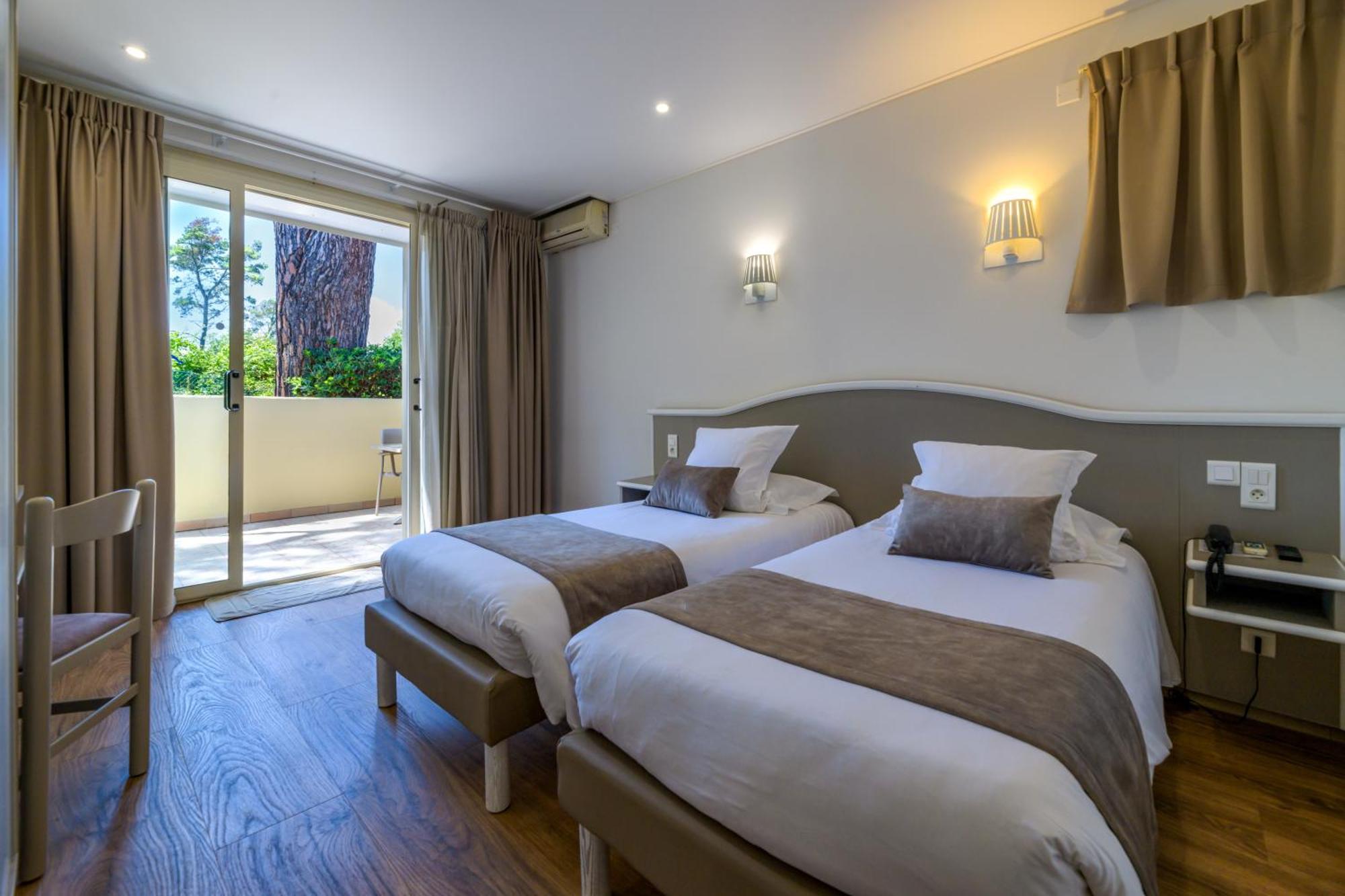 Hotel & Restaurant San Pellegrino Folelli Екстериор снимка