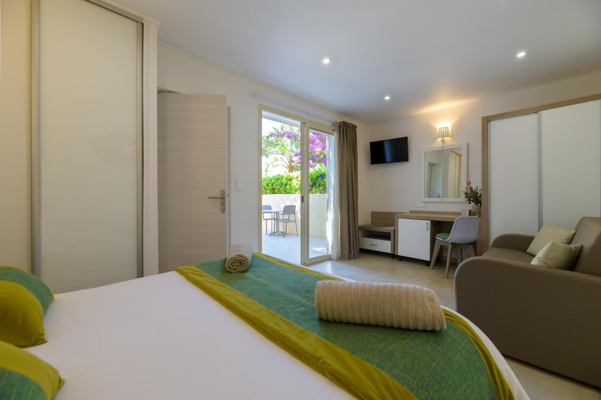 Hotel & Restaurant San Pellegrino Folelli Екстериор снимка