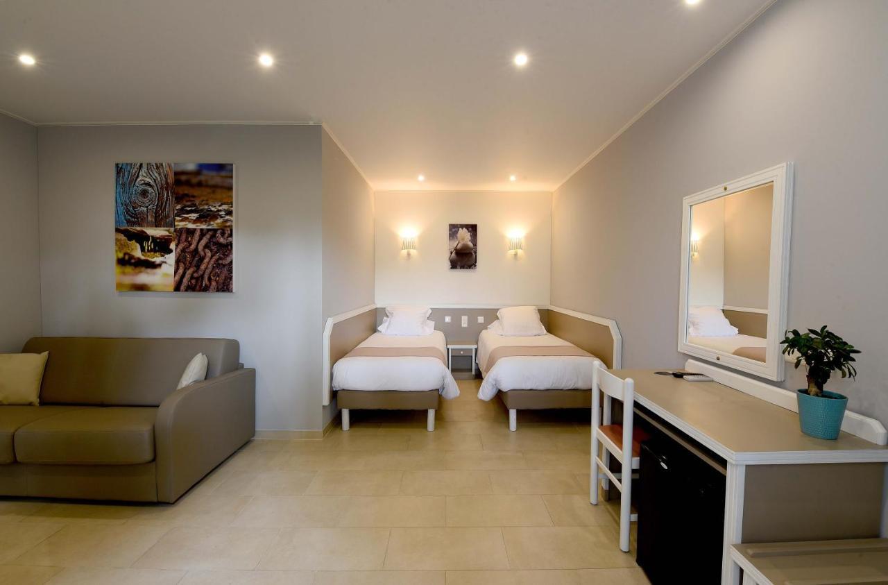 Hotel & Restaurant San Pellegrino Folelli Екстериор снимка